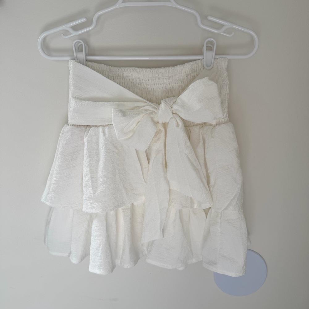 🤍 SHEIN Cream Ruffle Tie Skirt – NWT 🤍